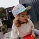 premiers_pas_hello-hossy_casquette_happiness-3