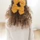 premiers_pas_lucioleetpetitpois_barrette_grand-noeud-princesse-double-gaze_moutarde-2