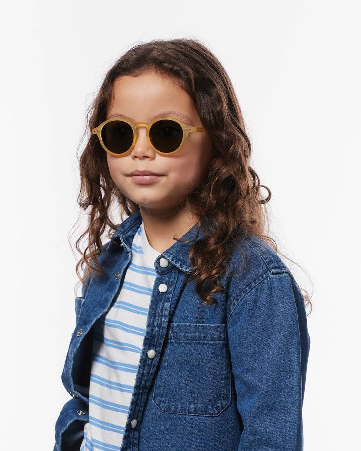 premiers_pas_izipizi_kids_d_yellow-honey-1